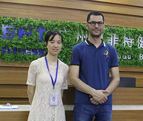 卡塔爾客戶五年後再次來妖精视频污网站采購健身器械