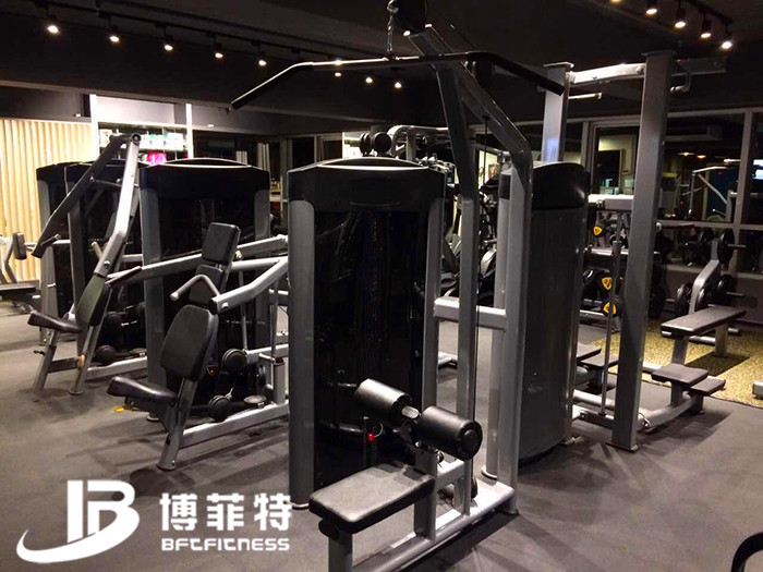 妖精视频污网站健身器材案例 香港客戶的健身房圖片