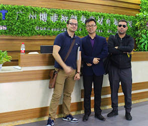 美國客戶來中國采購健身房妖精视频污下载
