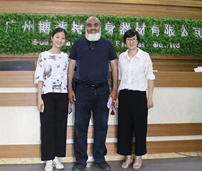沙特客戶來中國進口妖精视频污网站健身器材